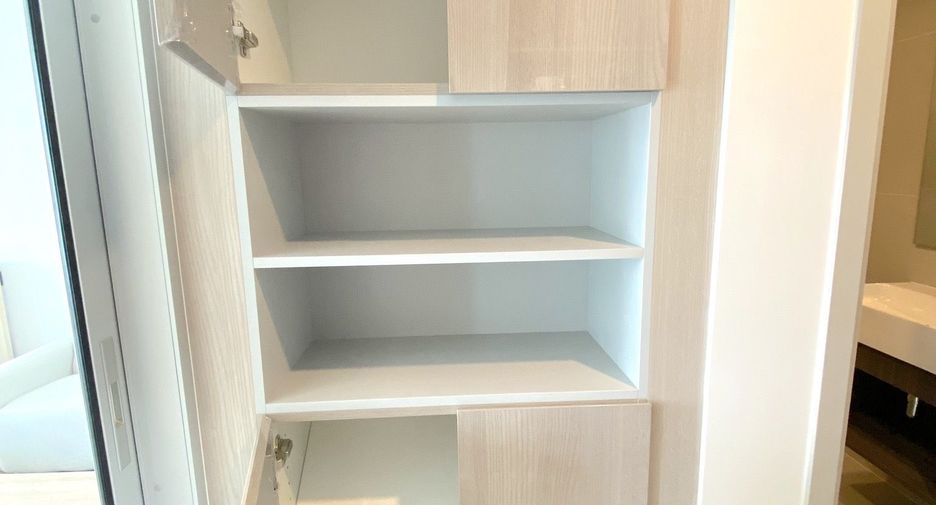 For rent studio condo in Bang Phlat, Bangkok
