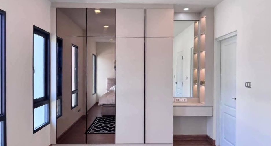 Haus zur Miete mit 3 Zimmer in Bang Phli, Samut Prakan
