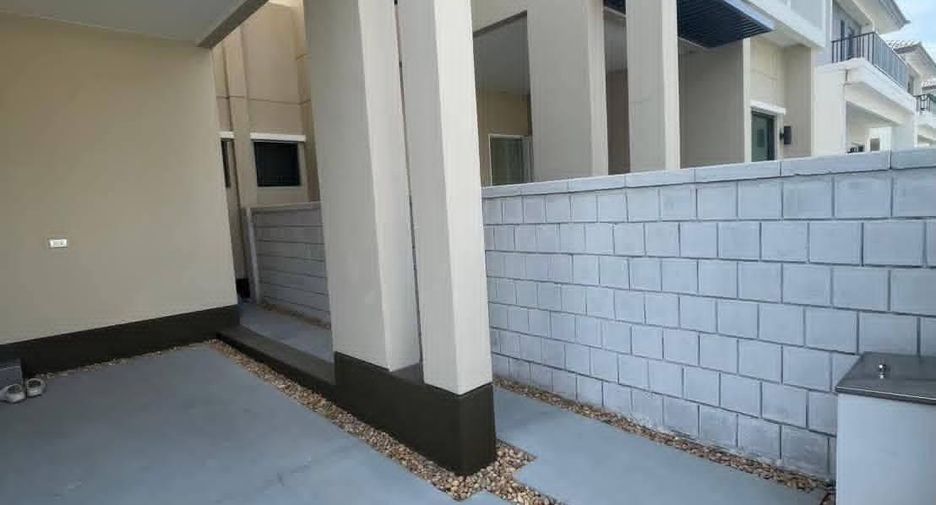 Haus zur Miete mit 3 Zimmer in Bang Phli, Samut Prakan