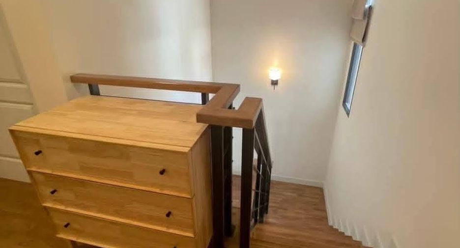 Haus zur Miete mit 3 Zimmer in Bang Phli, Samut Prakan