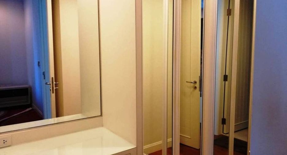 Condo en alquiler de 2 habitaciones en Pathum Wan, Bangkok