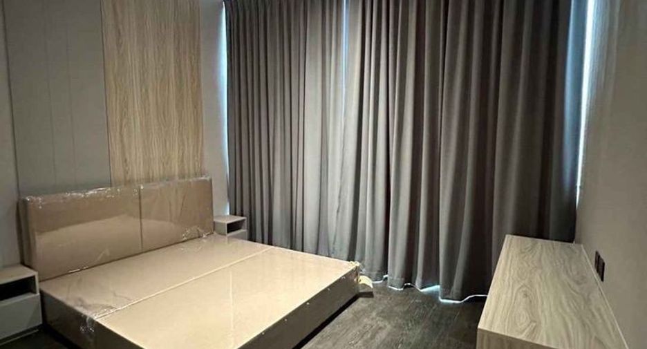 For rent 2 bedrooms condo in Sathon, Bangkok