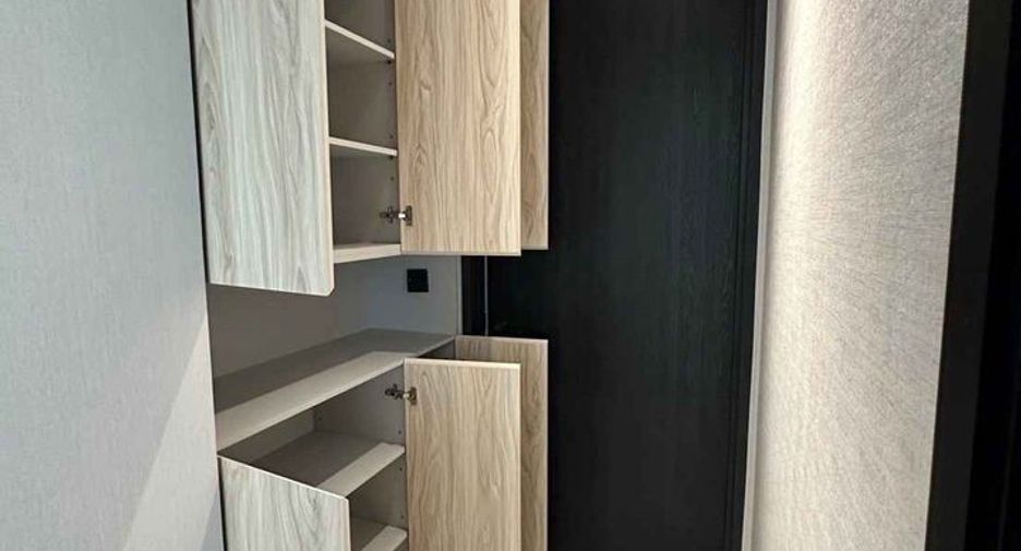 For rent 2 bedrooms condo in Sathon, Bangkok