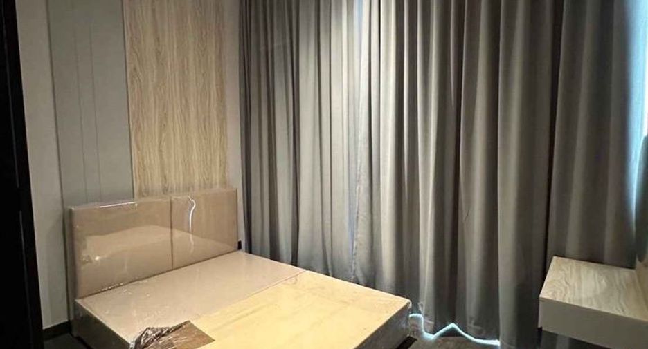 For rent 2 bedrooms condo in Sathon, Bangkok