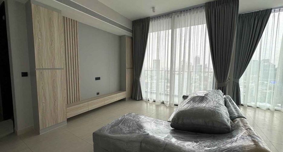 For rent 2 bedrooms condo in Sathon, Bangkok
