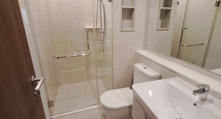For rent 2 bedrooms condo in Chatuchak, Bangkok