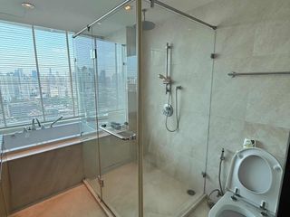 À louer 3 chambres condo à Watthana, Bangkok