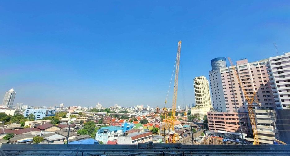 Wohnung zum Kauf mit 1 Zimmer in Khlong San, Bangkok