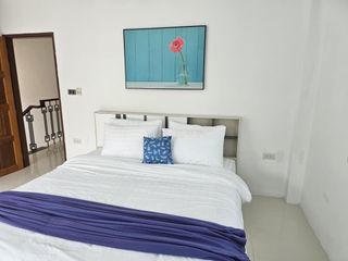 À louer 3 chambres villa à Mueang Phuket, Phuket