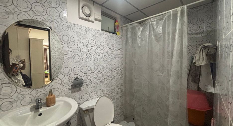 For sale 2 bedrooms condo in Yan Nawa, Bangkok