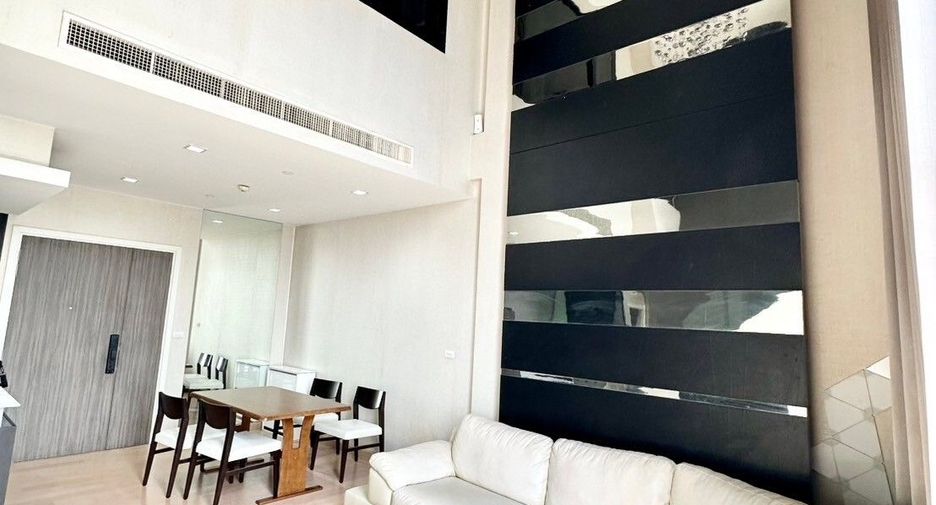 For rent 3 bedrooms condo in Khlong San, Bangkok