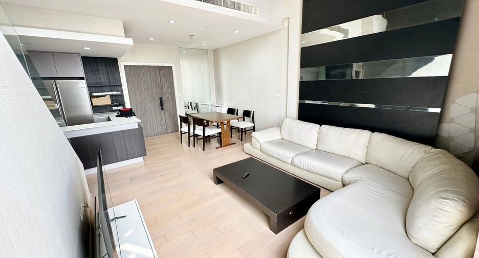 For rent 3 bedrooms condo in Khlong San, Bangkok