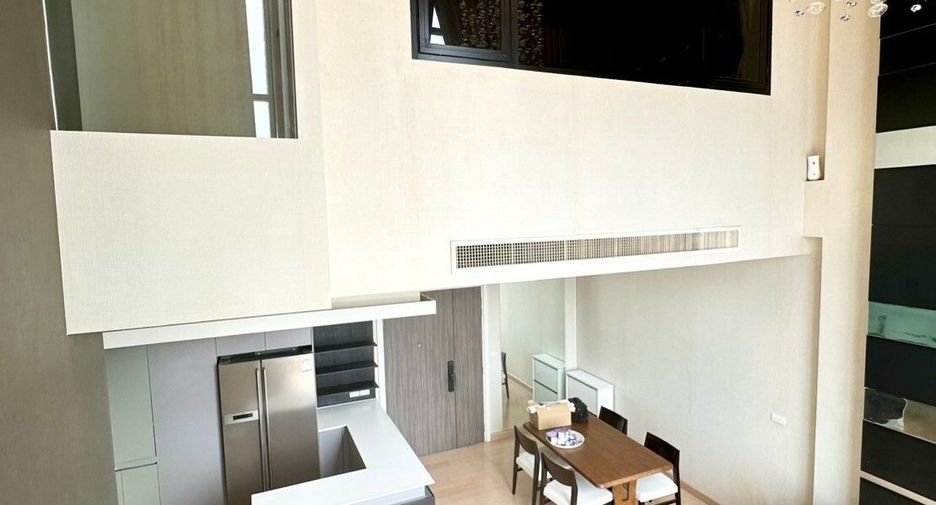 For rent 3 bedrooms condo in Khlong San, Bangkok