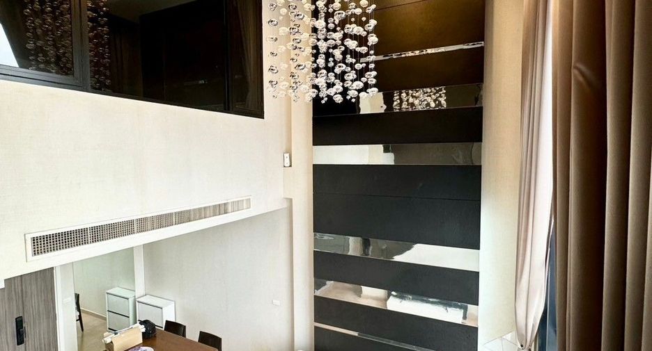 For rent 3 bedrooms condo in Khlong San, Bangkok