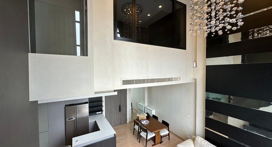 For rent 3 bedrooms condo in Khlong San, Bangkok