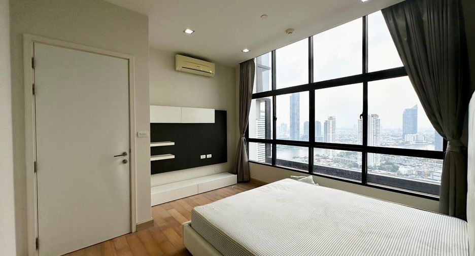 For rent 3 bedrooms condo in Khlong San, Bangkok
