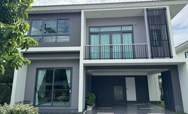 For sale 4 bedrooms house in Mueang Phuket, Phuket
