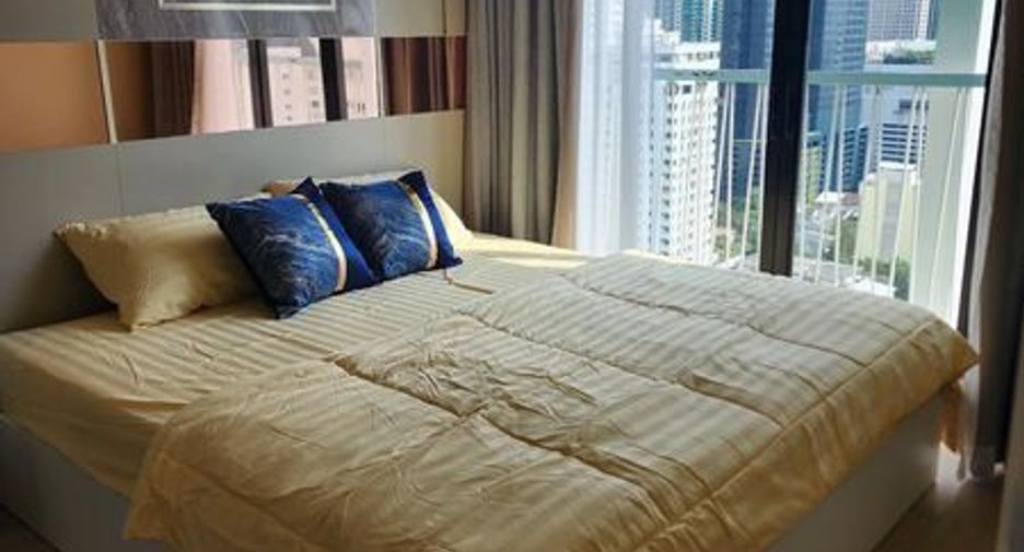 For rent 2 bedrooms condo in Watthana, Bangkok