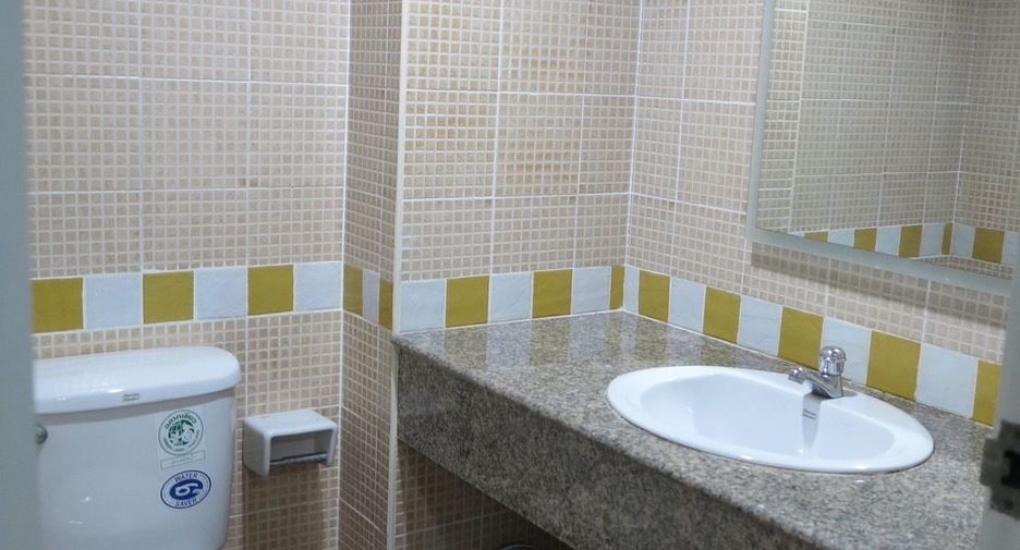 For rent 2 bedrooms condo in Sathon, Bangkok