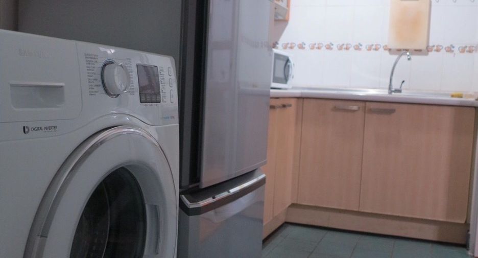 For rent 2 bedrooms condo in Sathon, Bangkok