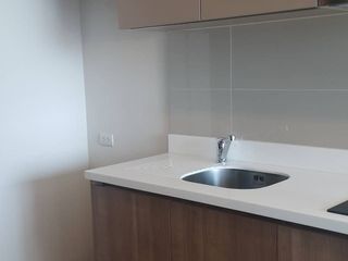 Продажа 1 кровать кондо в Сатхон, Бангкок