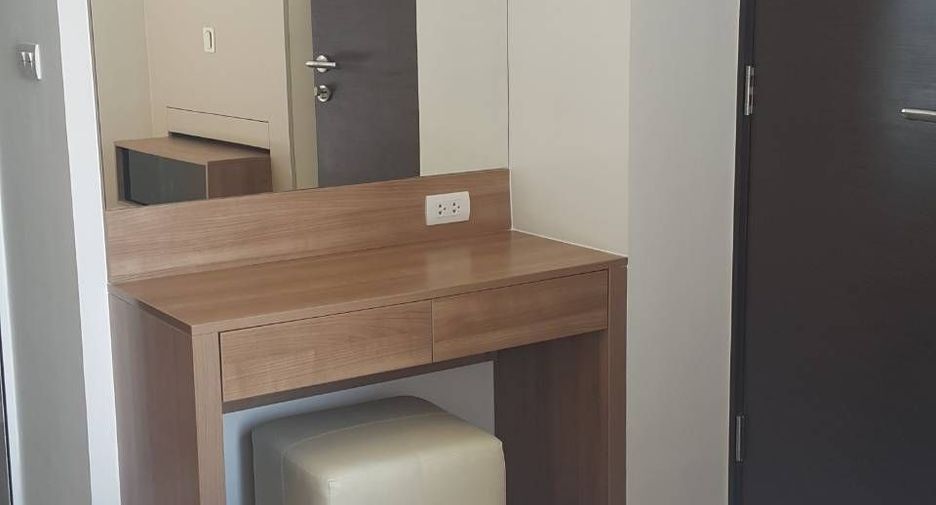 For sale 1 bed condo in Sathon, Bangkok
