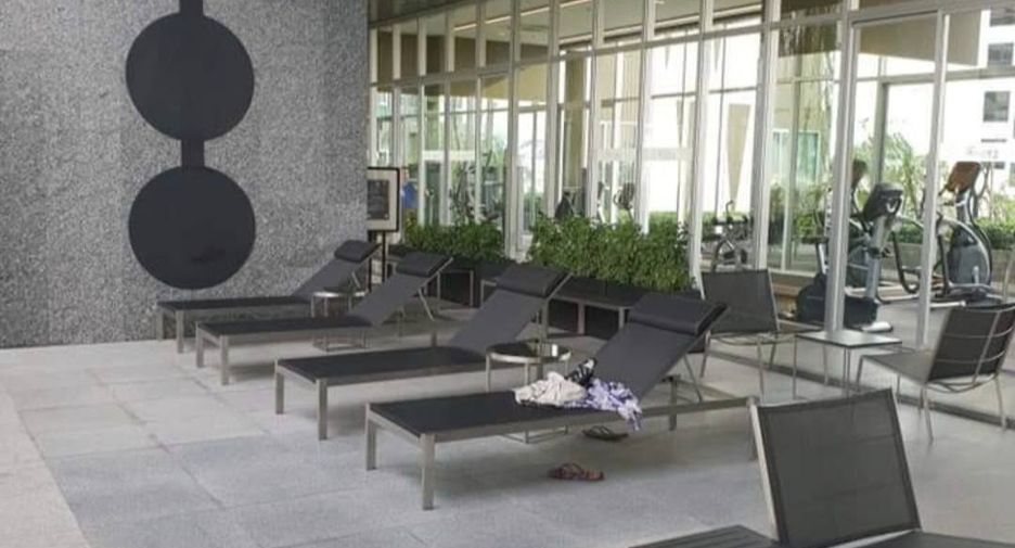 For rent 2 bedrooms condo in Huai Khwang, Bangkok