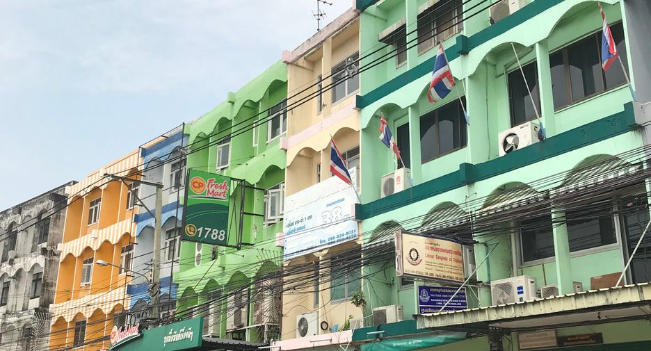 出售 1 卧室 公寓 在 Mueang Samut Prakan, Samut Prakan