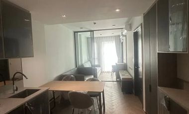 Condo en alquiler de 2 habitaciones en Bang Rak, Bangkok
