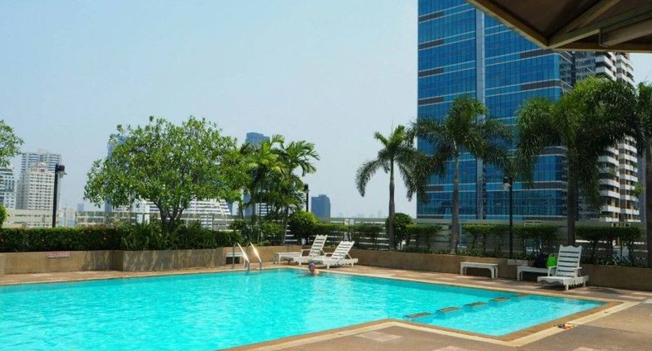For sale 2 bedrooms condo in Watthana, Bangkok