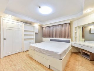 出租 2 卧室 公寓 在 Huai Khwang, 曼谷