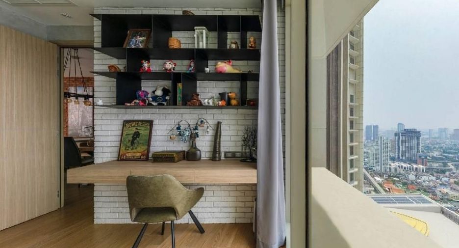 À vendre 2 chambres condo à Khlong San, Bangkok