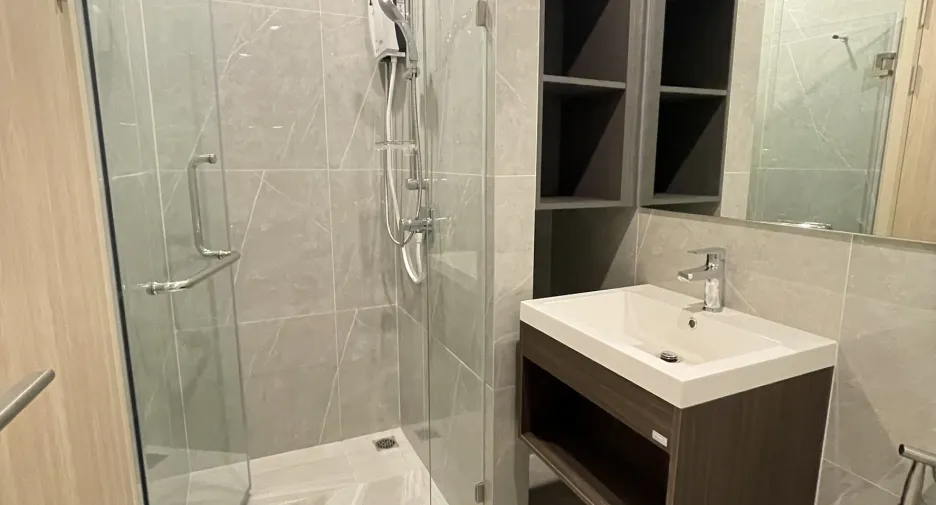 For rent 1 bed condo in Huai Khwang, Bangkok