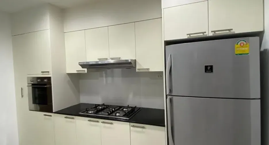 For rent 4 bedrooms condo in Khlong Toei, Bangkok