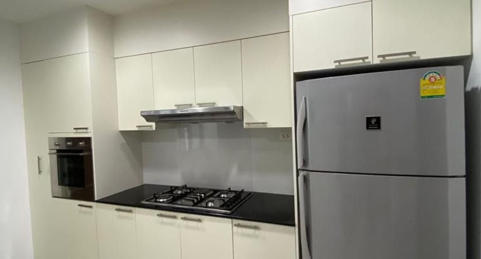 For rent 4 bedrooms condo in Khlong Toei, Bangkok