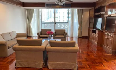 For rent 4 bedrooms condo in Khlong Toei, Bangkok