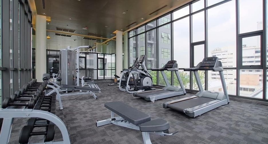 For sale and for rent 1 bed condo in Huai Khwang, Bangkok