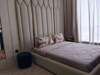 For rent 3 bedrooms condo in Khlong San, Bangkok