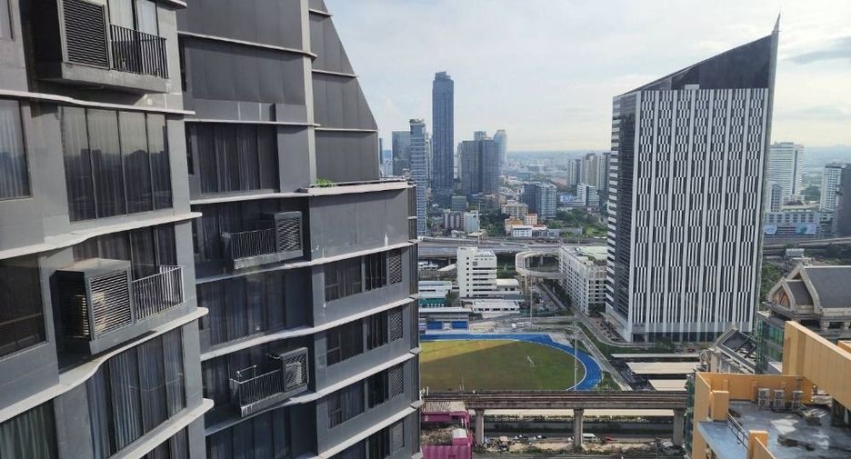 À vendre 2 chambres condo à Watthana, Bangkok