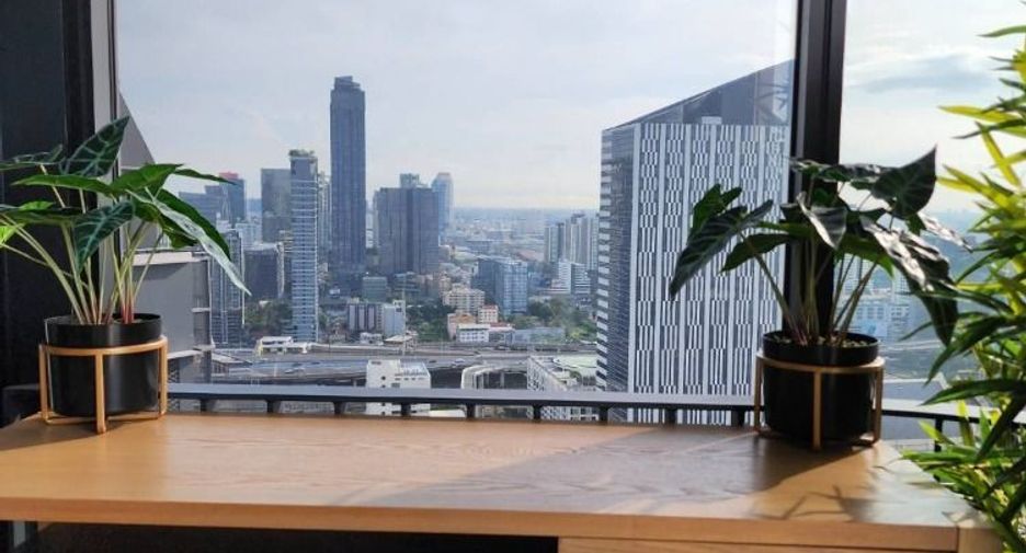 À vendre 2 chambres condo à Watthana, Bangkok