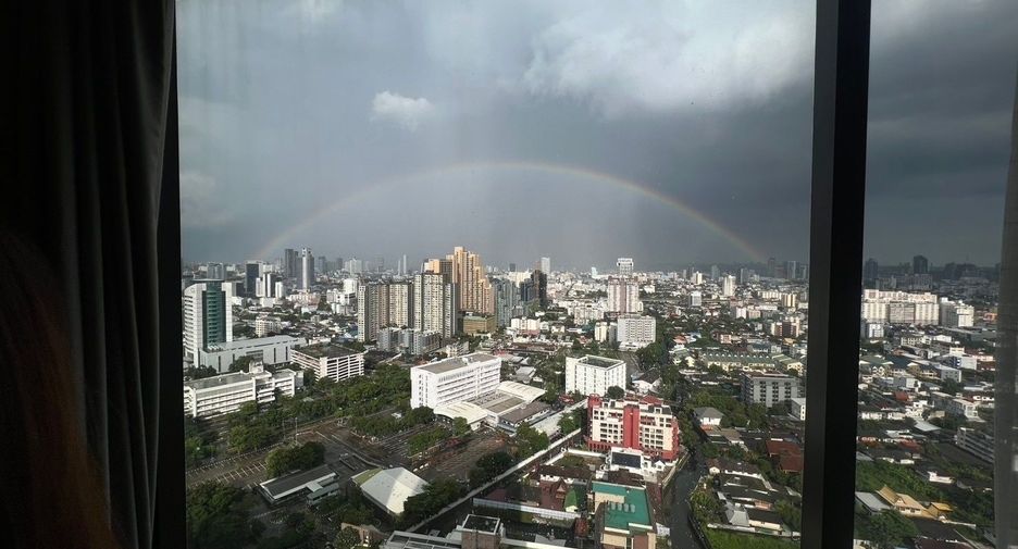 出售 2 卧室 公寓 在 Phaya Thai, 曼谷