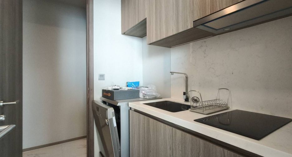 For rent 3 ベッドルーム condo in Khlong Toei, Bangkok