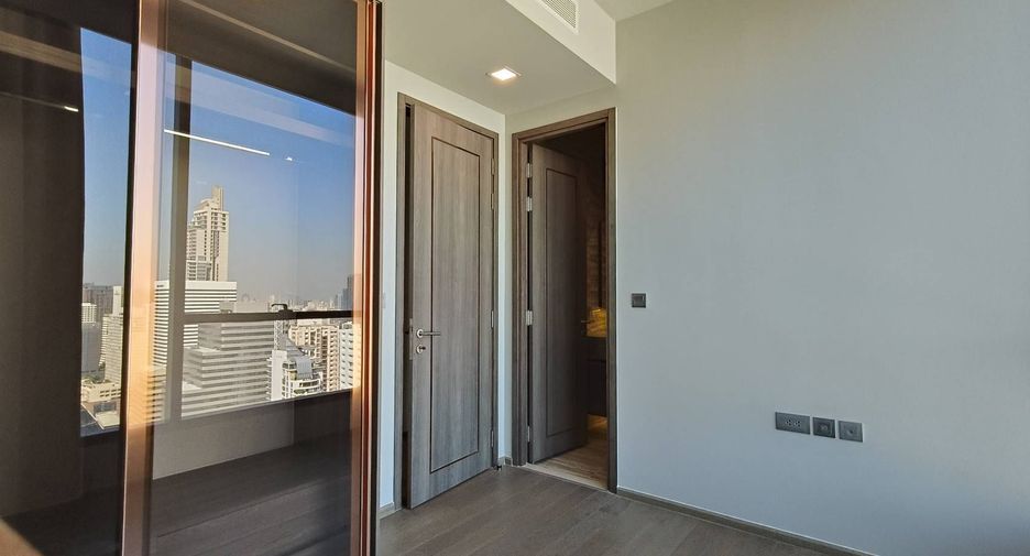 For rent 3 ベッドルーム condo in Khlong Toei, Bangkok
