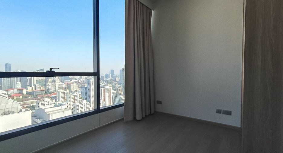 For rent 3 ベッドルーム condo in Khlong Toei, Bangkok