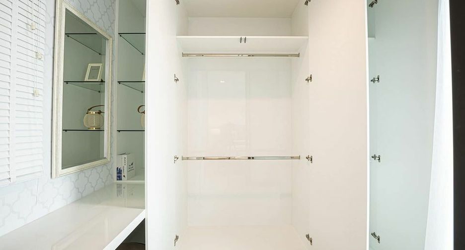 For rent 1 bed condo in Pathum Wan, Bangkok
