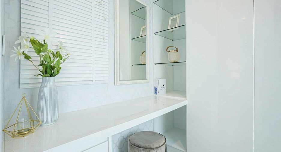 For rent 1 bed condo in Pathum Wan, Bangkok