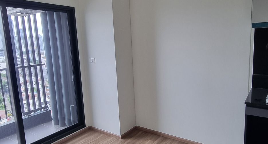 For sale 1 bed condo in Huai Khwang, Bangkok