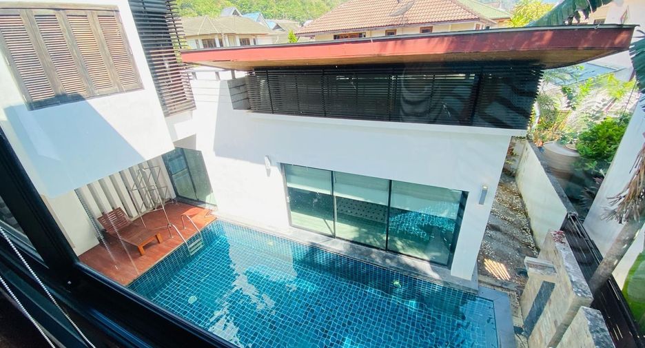 For rent 3 bedrooms villa in Mueang Phuket, Phuket