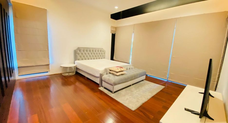 For rent 3 bedrooms villa in Mueang Phuket, Phuket