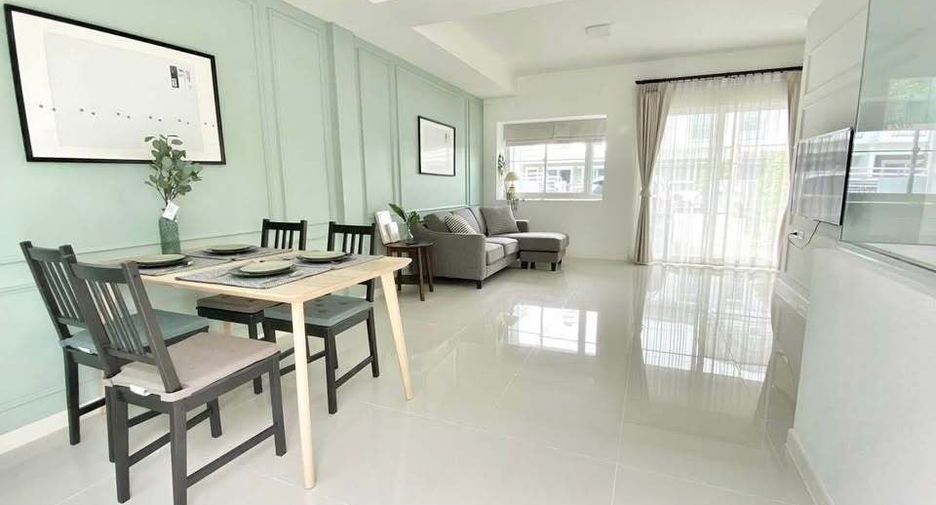 Reihenhaus zur Miete mit 3 Zimmer in Prawet, Bangkok